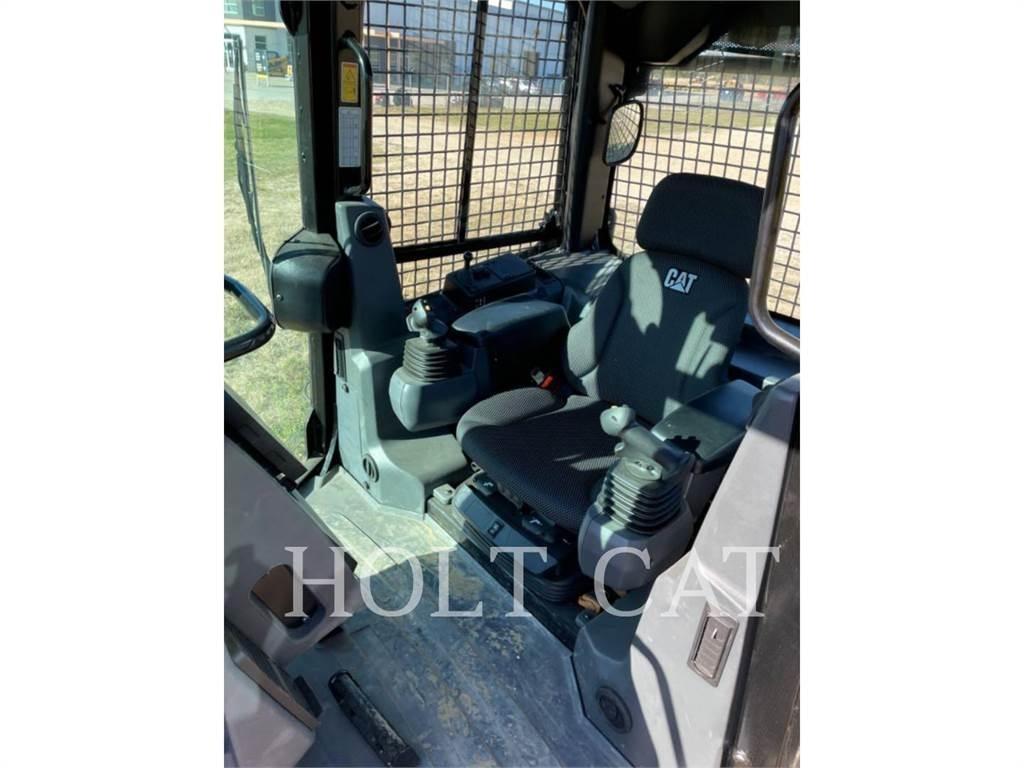 CAT D1 MULCHER Buldožeri gusjeničari