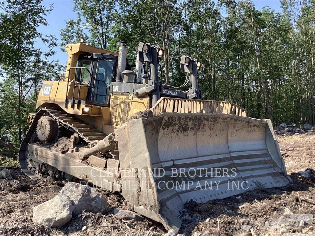 CAT D10T Buldožeri gusjeničari