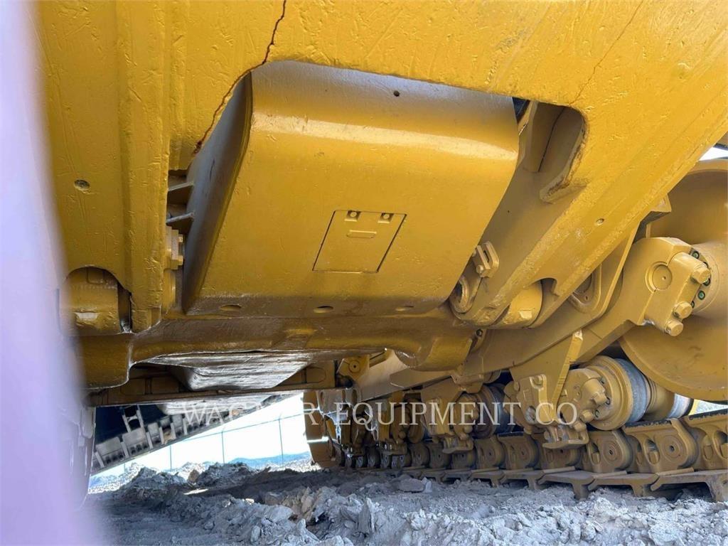 CAT D11T Buldožeri gusjeničari