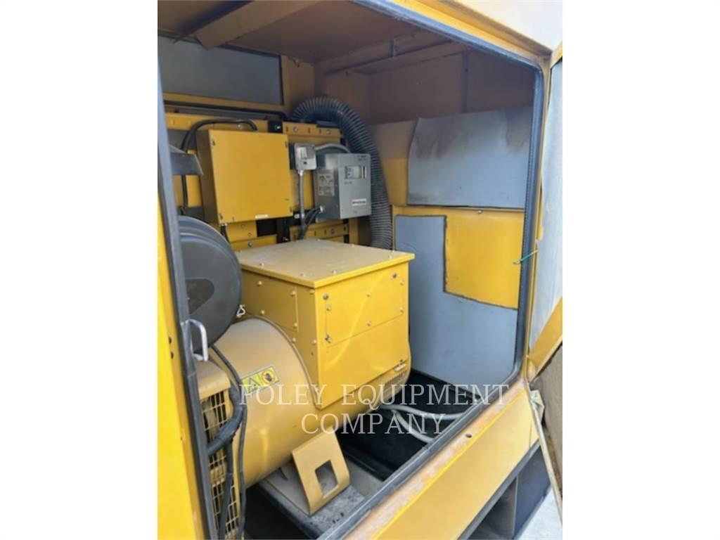CAT D150-8 Dizel agregati