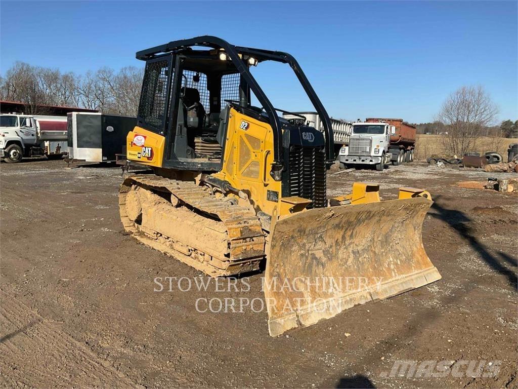 CAT D2 Buldožeri gusjeničari