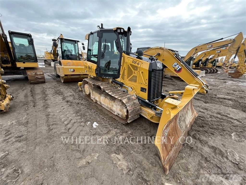 CAT D2 XL Buldožeri gusjeničari