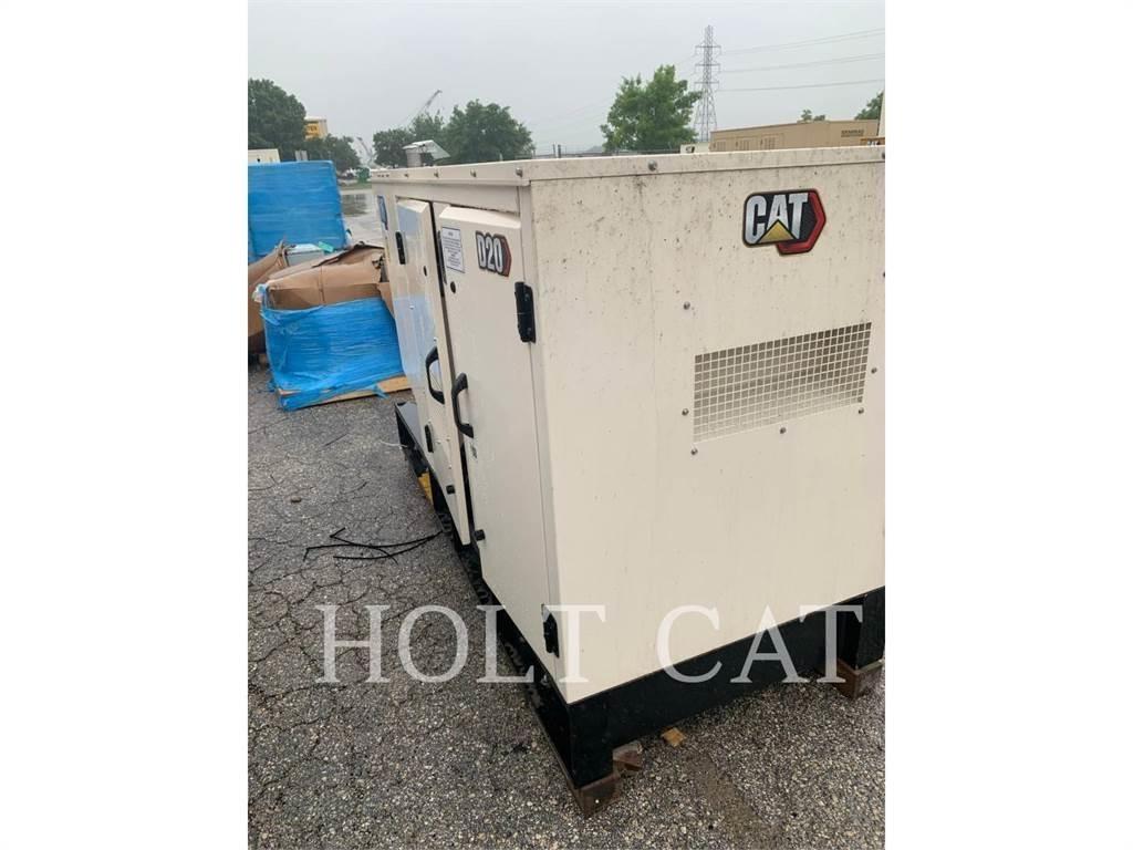 CAT D20 Dizel agregati