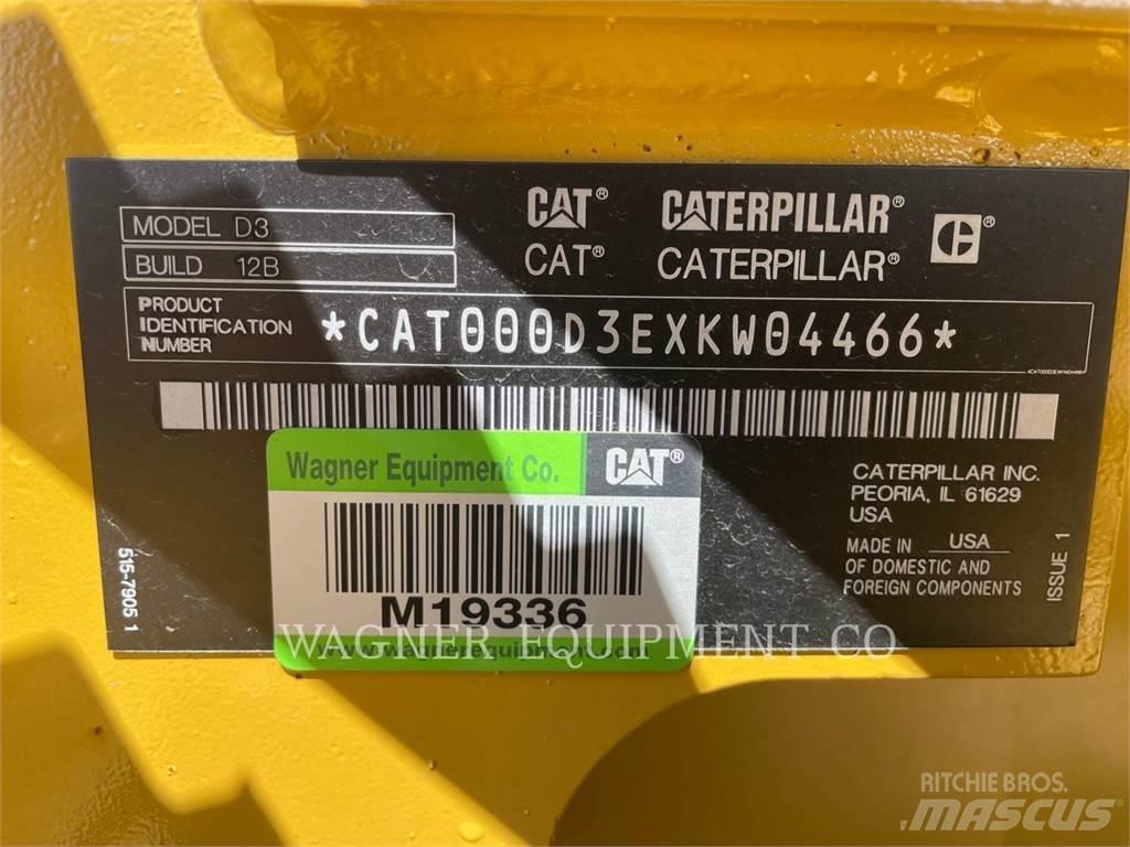 CAT D3 Buldožeri gusjeničari