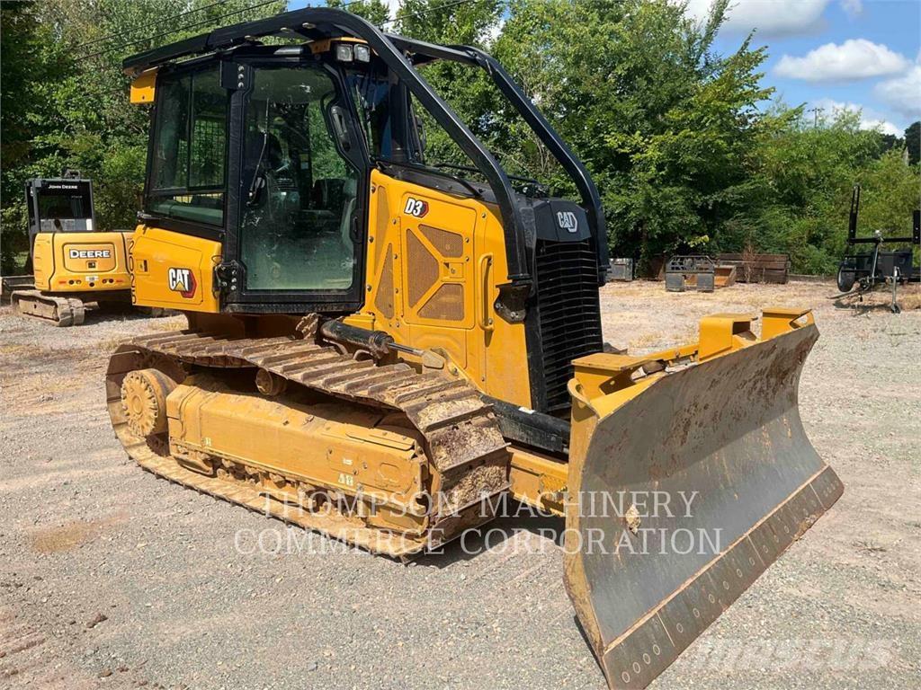 CAT D3-12 Buldožeri gusjeničari
