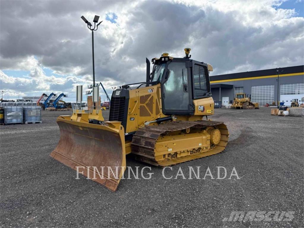 CAT D3-12 Buldožeri gusjeničari