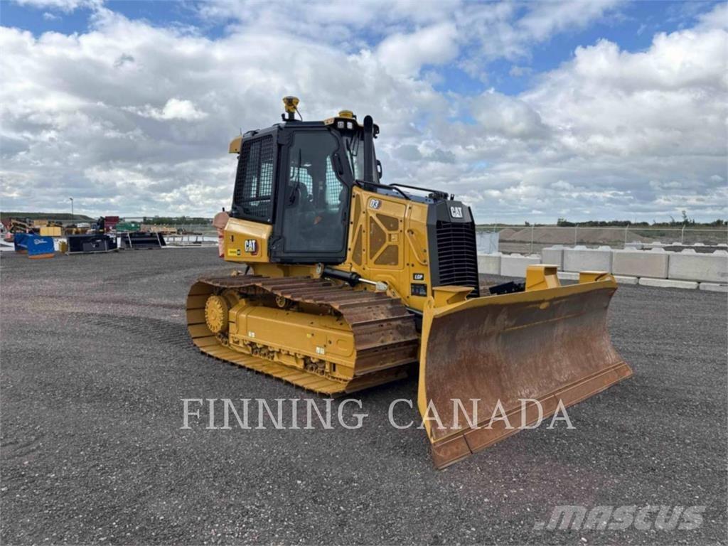CAT D3-12 Buldožeri gusjeničari