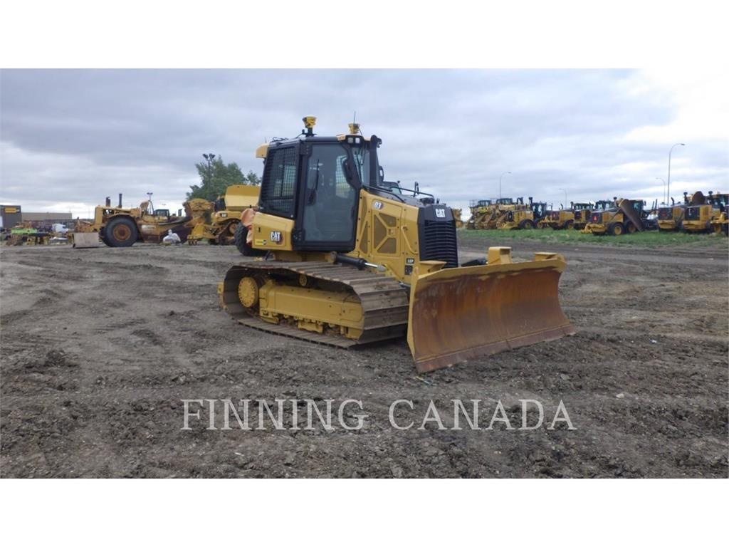 CAT D3-12 Buldožeri gusjeničari