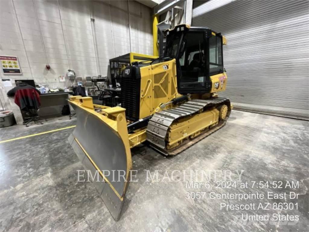 CAT D3-12 ARO Buldožeri gusjeničari