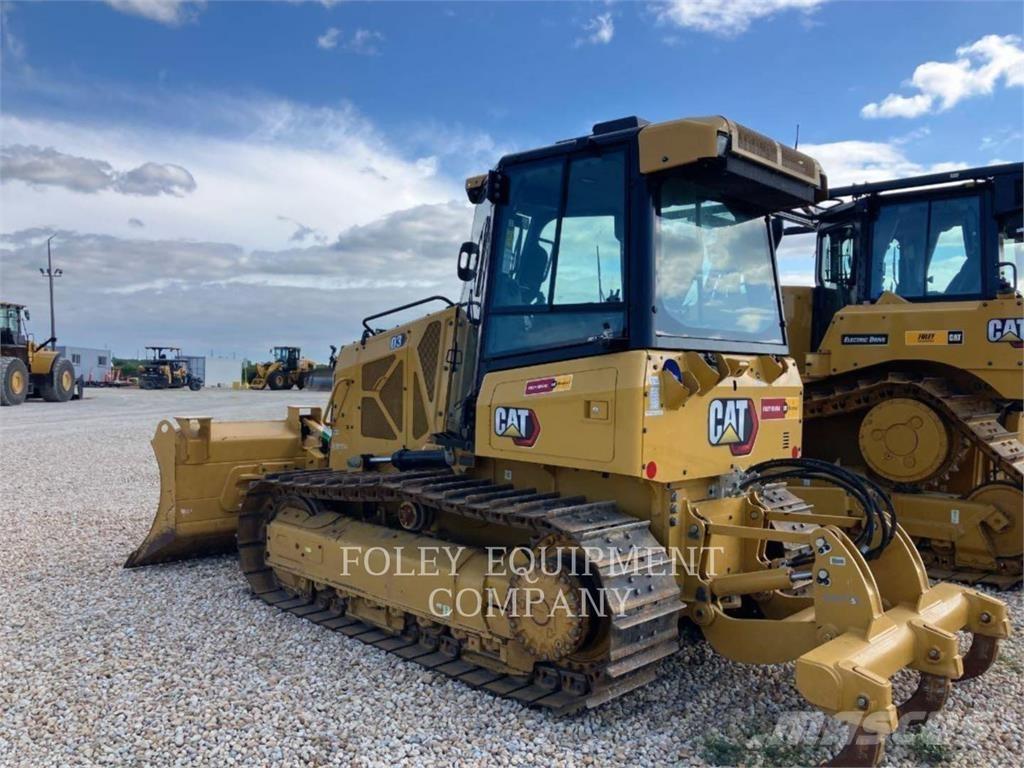 CAT D3-12I Buldožeri gusjeničari
