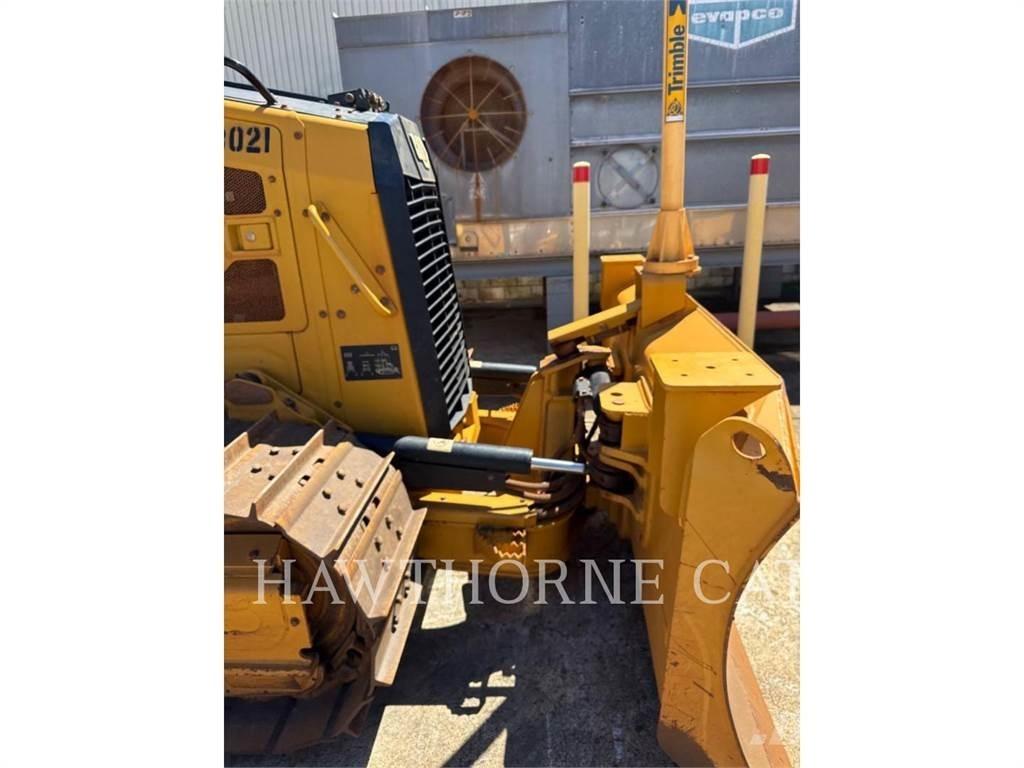 CAT D3 EW Buldožeri gusjeničari