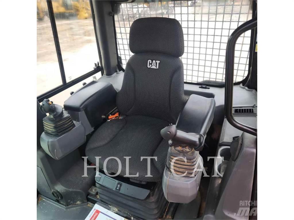 CAT D3 LGPCAB Buldožeri gusjeničari