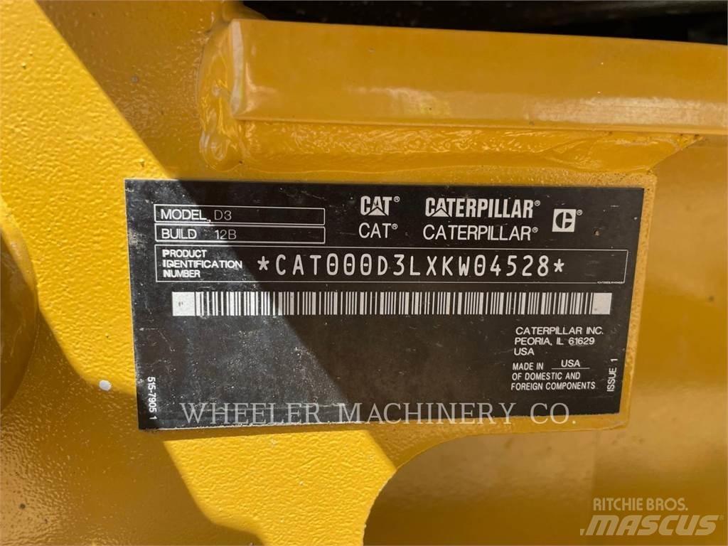 CAT D3 XL Buldožeri gusjeničari