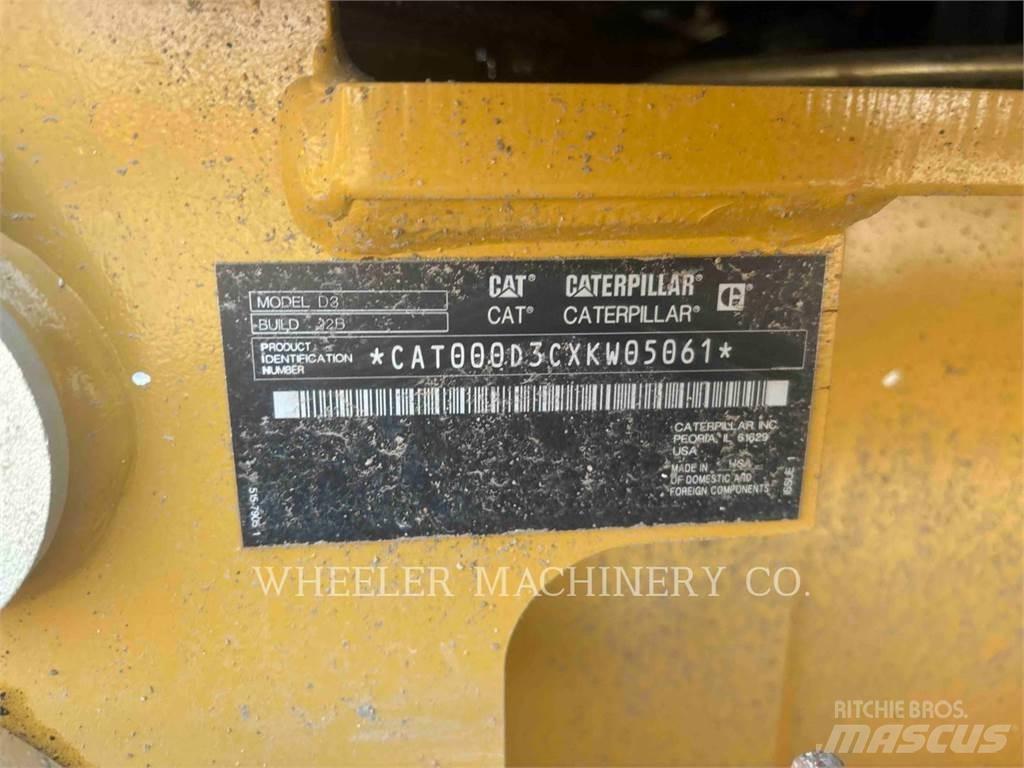 CAT D3 XL Buldožeri gusjeničari