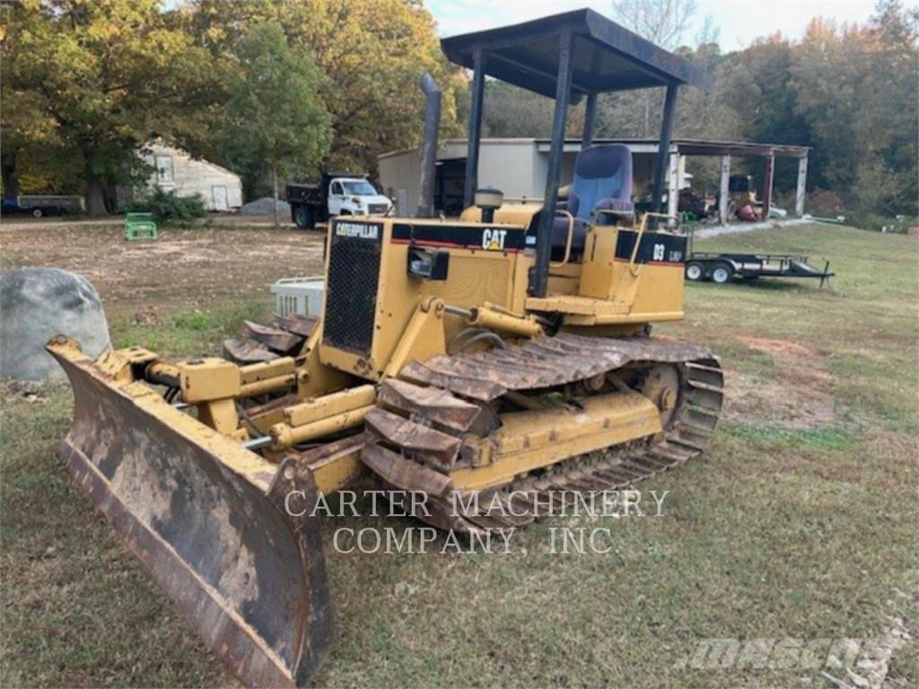 CAT D3BLGP Buldožeri gusjeničari