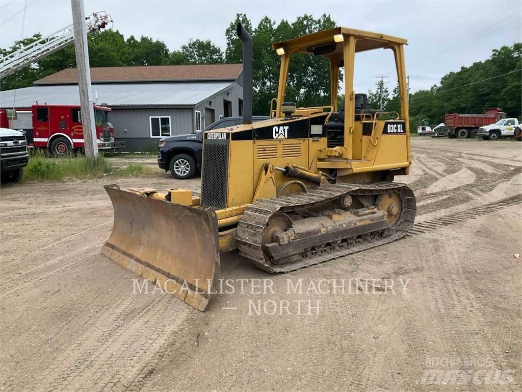CAT D3CX Buldožeri gusjeničari