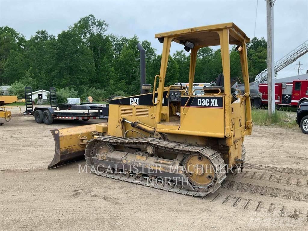 CAT D3CX Buldožeri gusjeničari