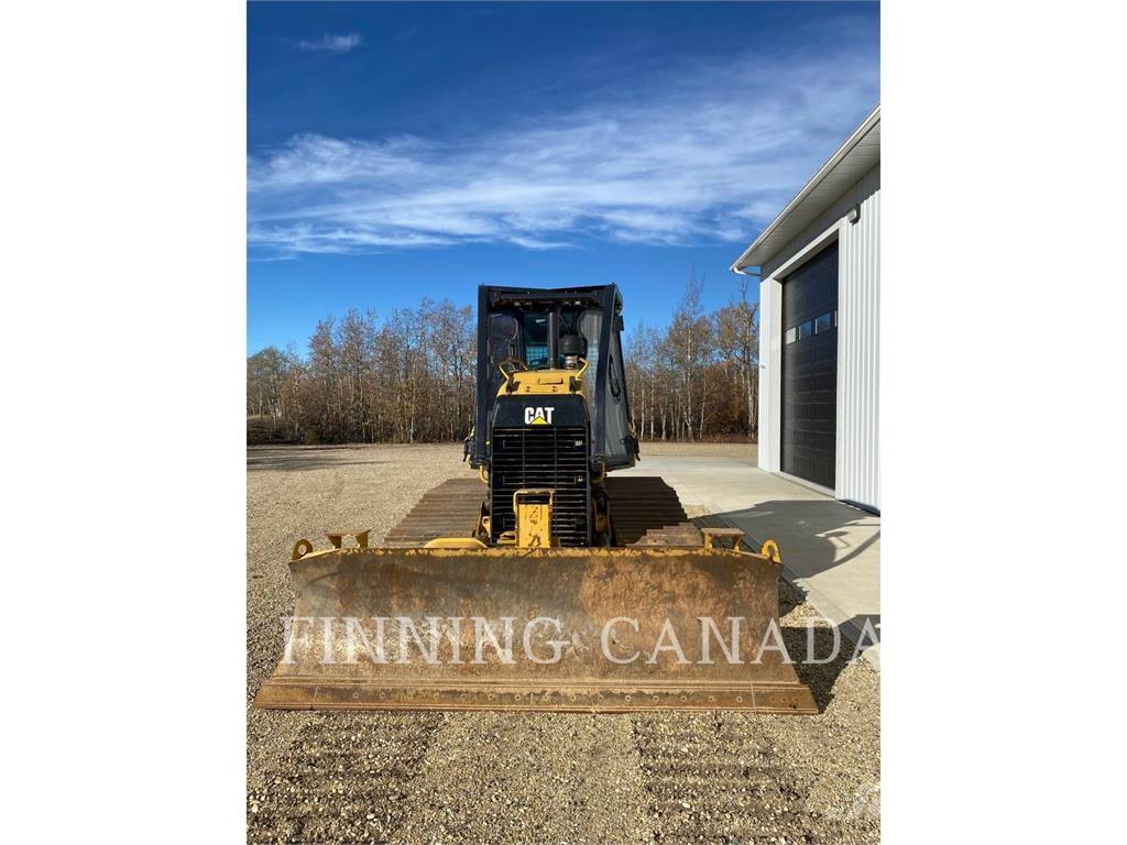 CAT D3K2 Buldožeri gusjeničari