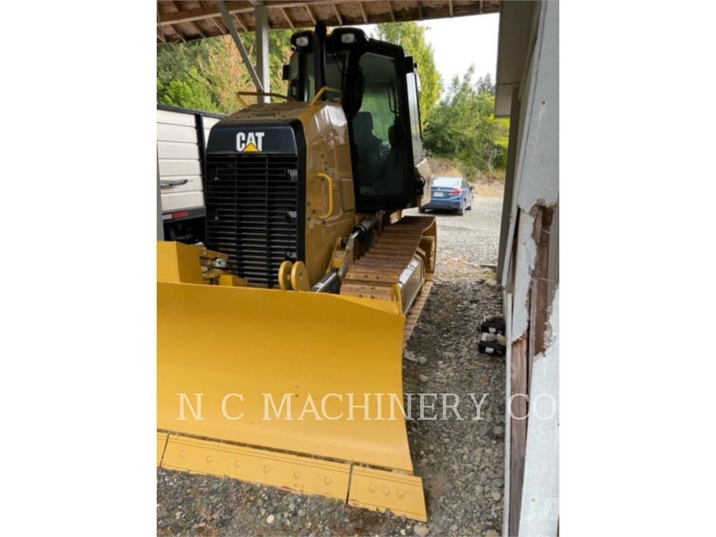CAT D3K2 XLCB Buldožeri gusjeničari
