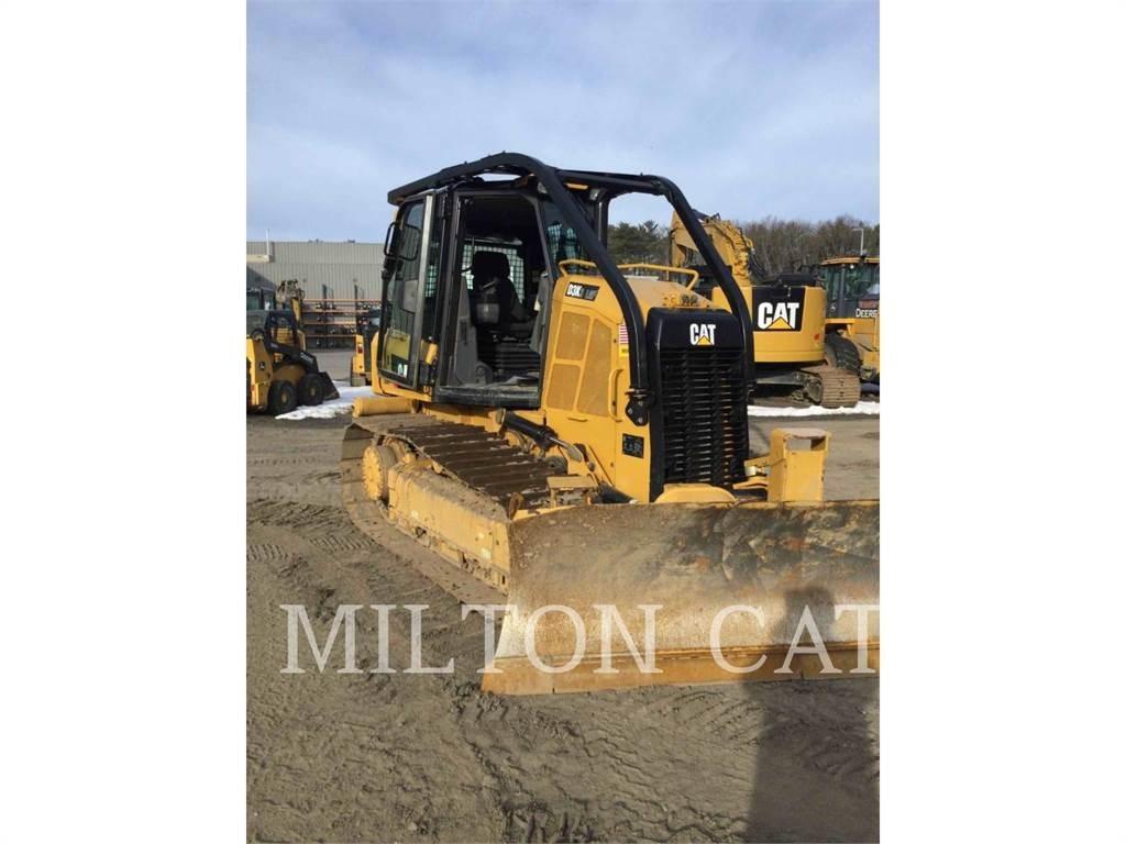 CAT D3K2LGP Buldožeri gusjeničari