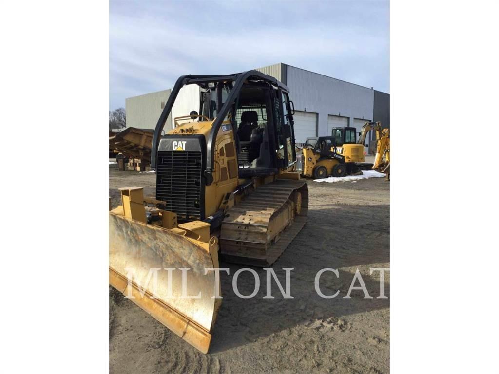 CAT D3K2LGP Buldožeri gusjeničari