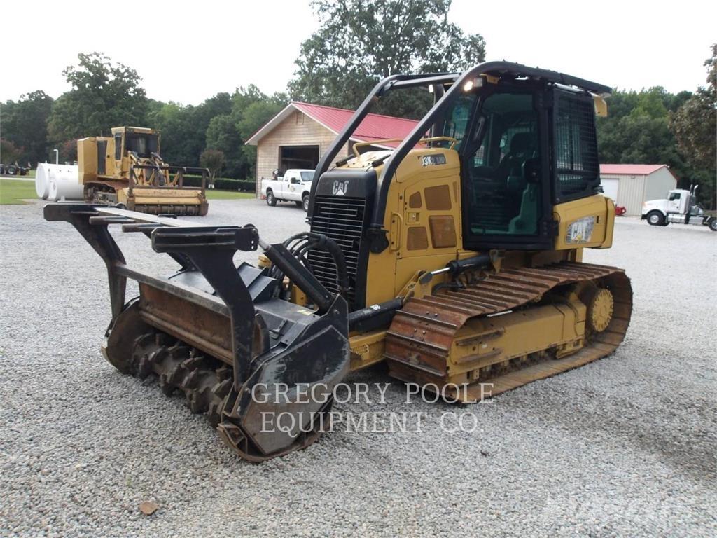 CAT D3K2LGP Buldožeri gusjeničari