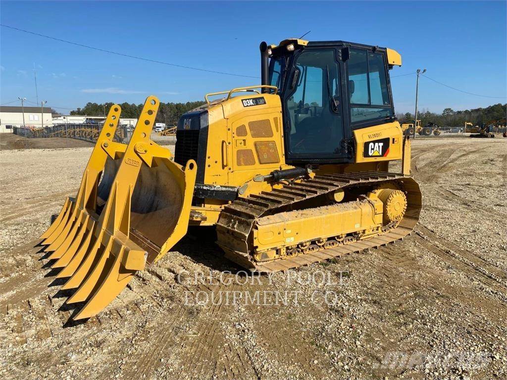 CAT D3K2LGP Buldožeri gusjeničari