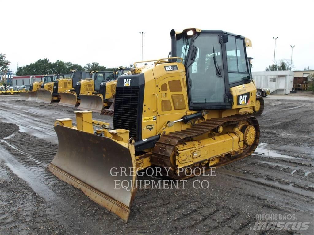 CAT D3K2XL Buldožeri gusjeničari