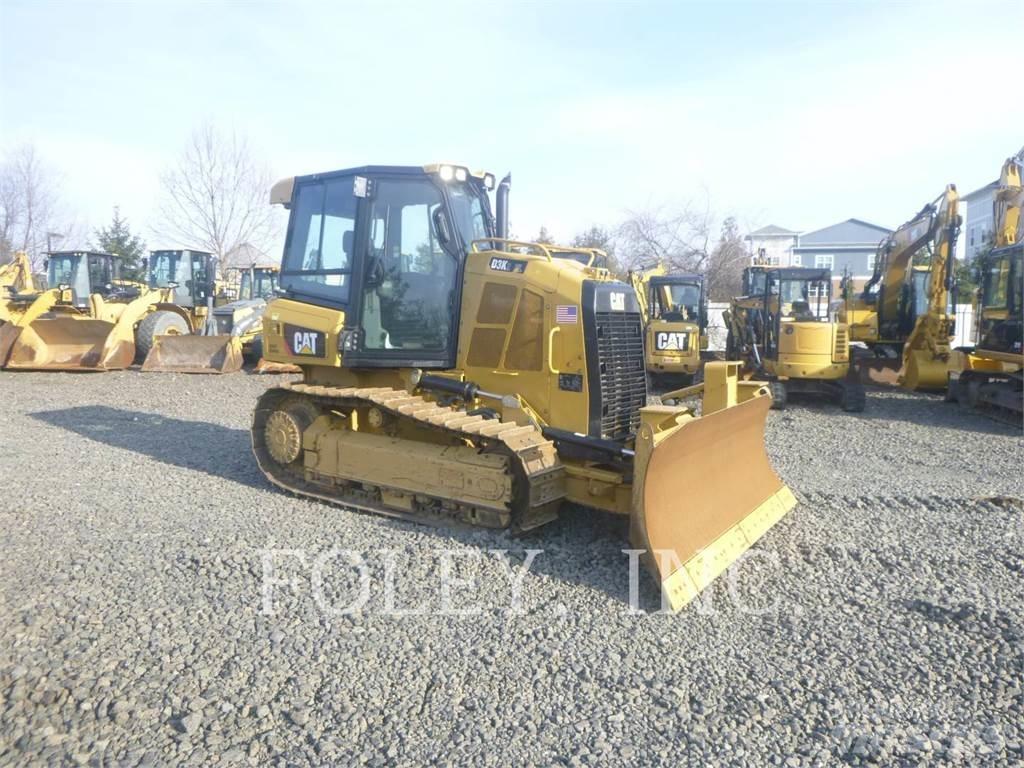 CAT D3K2XL Buldožeri gusjeničari