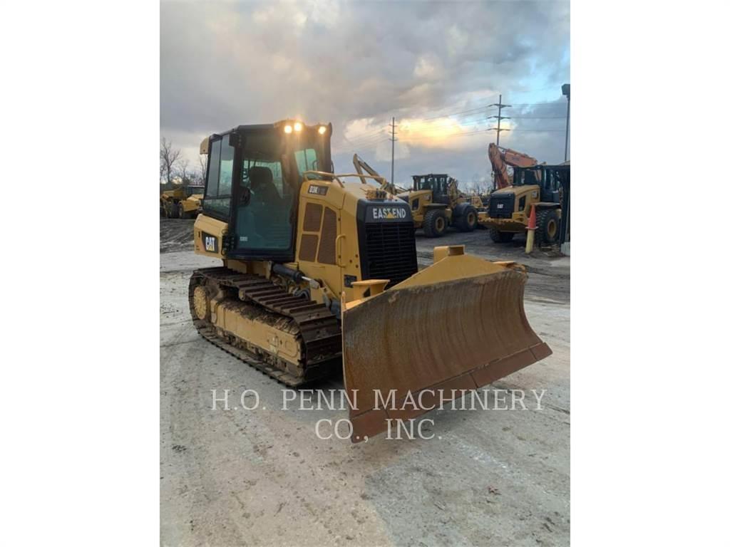 CAT D3K2XL Buldožeri gusjeničari