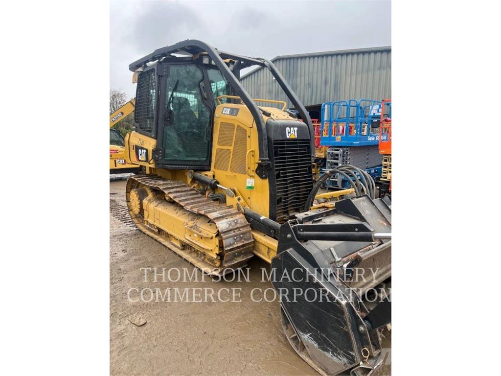 CAT D3K2XLMULC Buldožeri gusjeničari