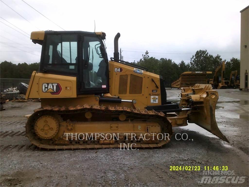 CAT D4 Buldožeri gusjeničari