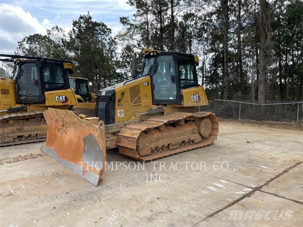 CAT D4 Buldožeri gusjeničari