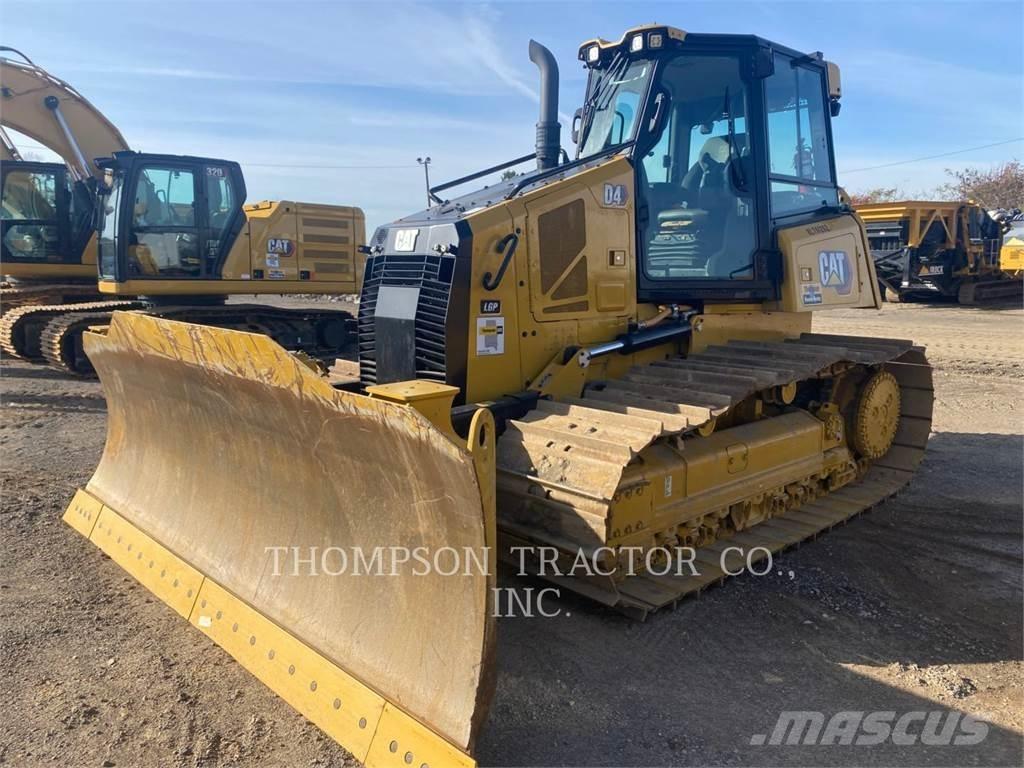 CAT D4 Buldožeri gusjeničari