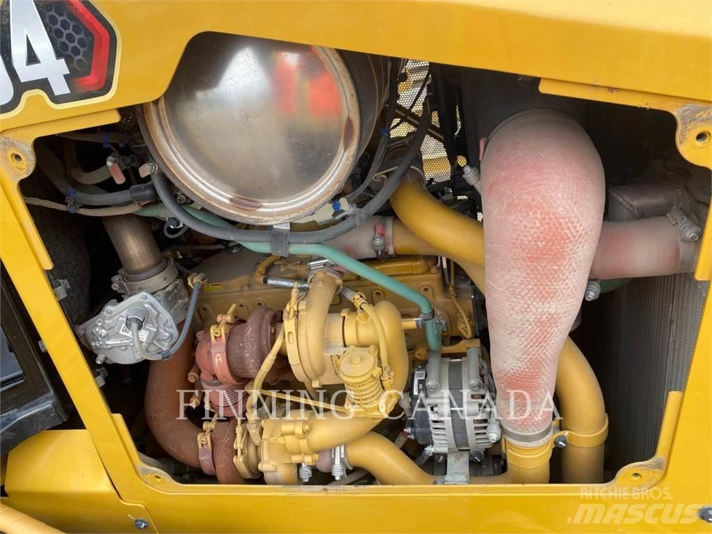 CAT D4-16 Buldožeri gusjeničari