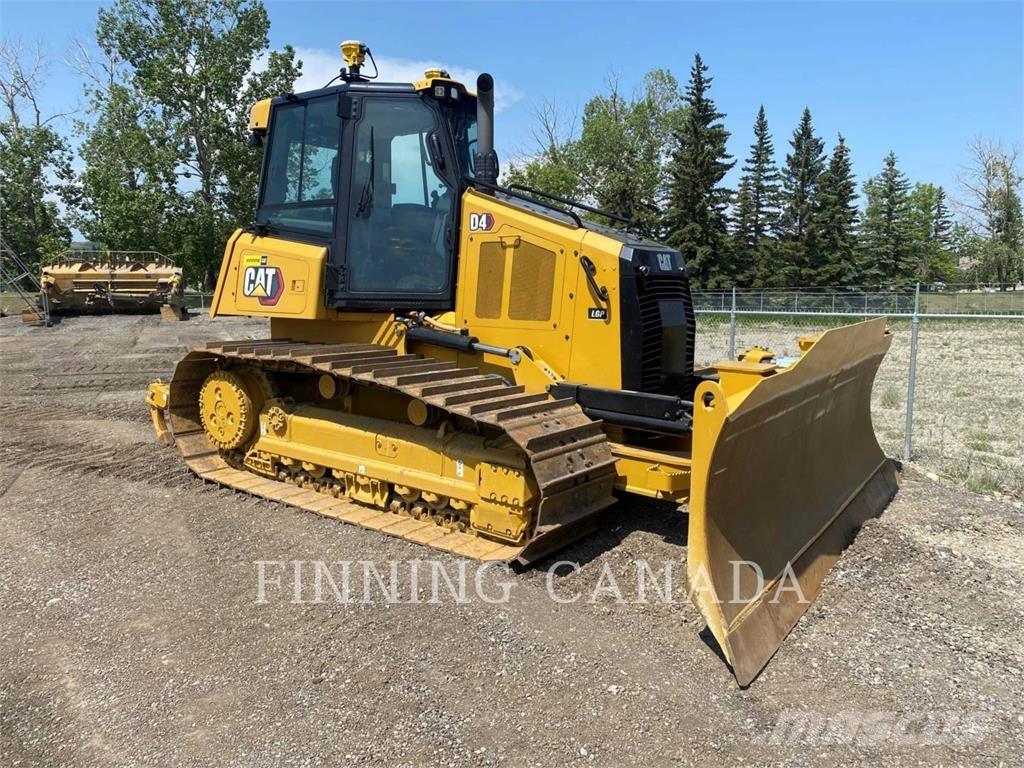 CAT D4-16 Buldožeri gusjeničari