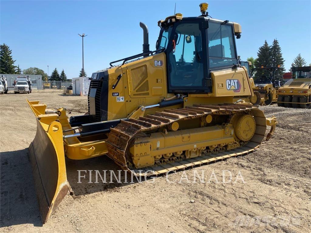 CAT D4-16 Buldožeri gusjeničari