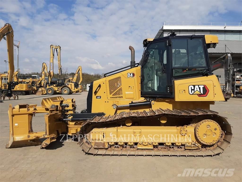 CAT D4-16A Buldožeri gusjeničari