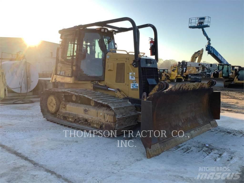 CAT D4-3D Buldožeri gusjeničari
