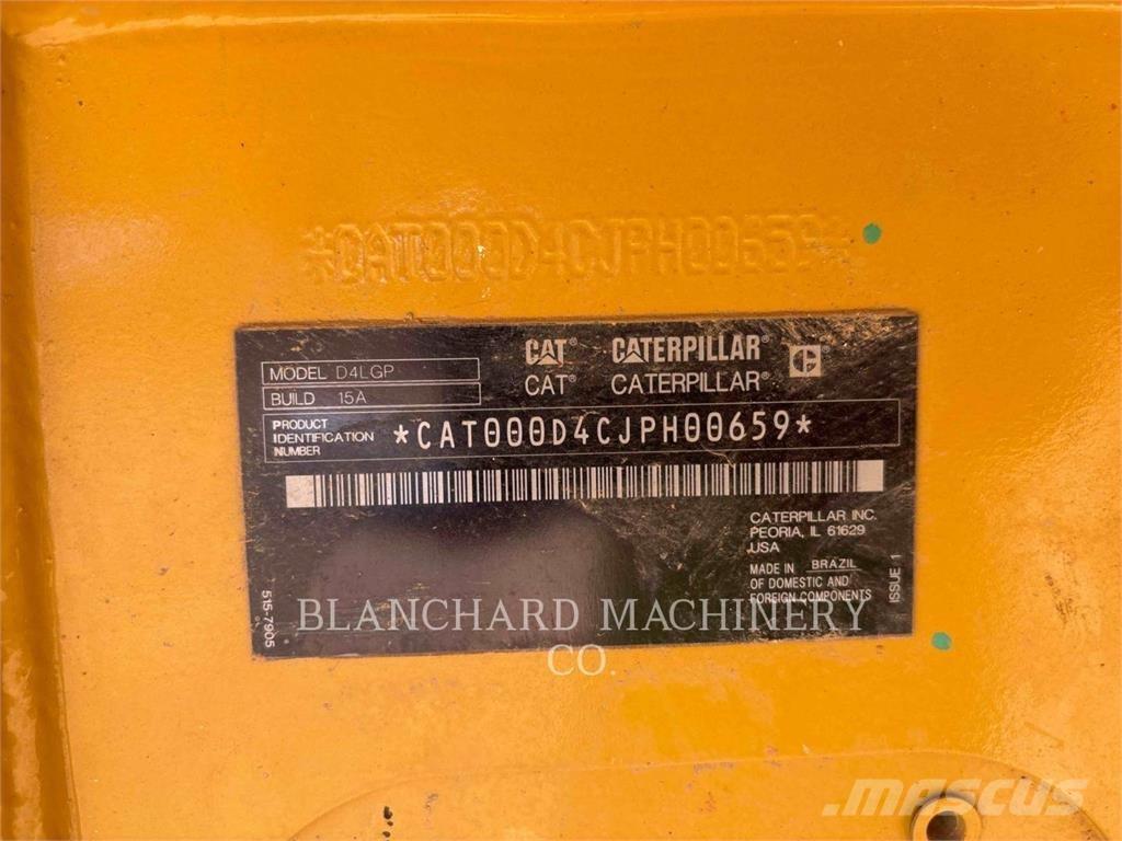 CAT D4 LGP Buldožeri gusjeničari