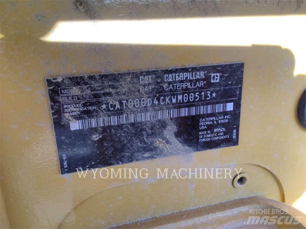 CAT D4 VP Buldožeri gusjeničari