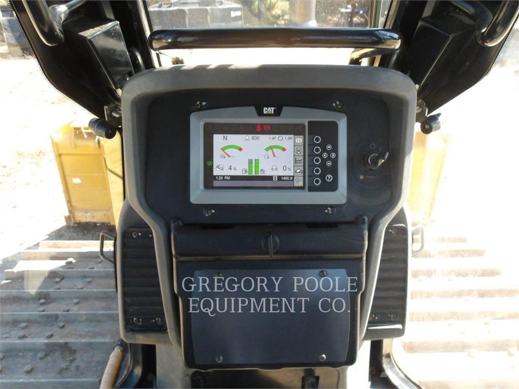 CAT D415VP Buldožeri gusjeničari