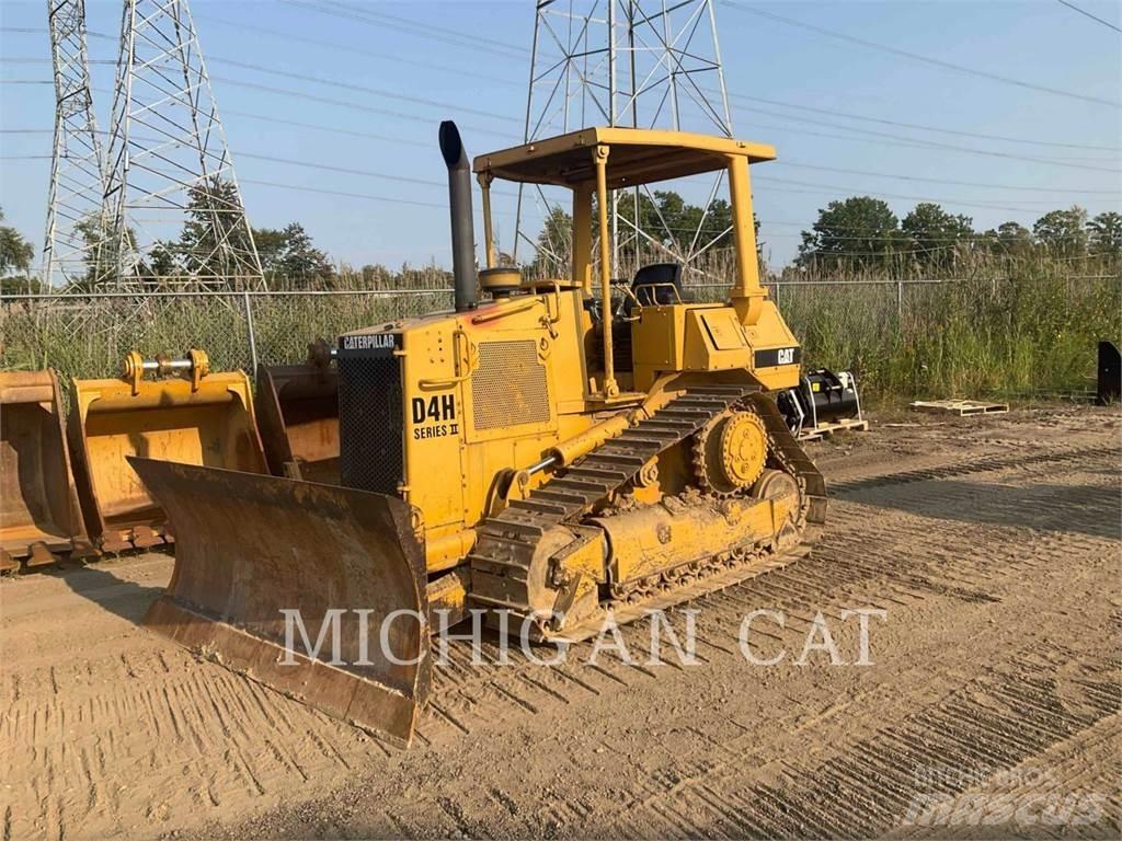 CAT D4H Buldožeri gusjeničari