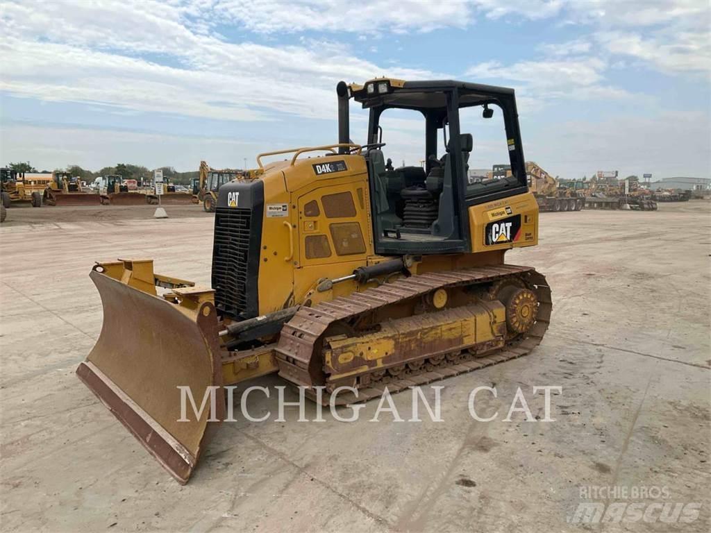 CAT D4K2X Z2 Buldožeri gusjeničari