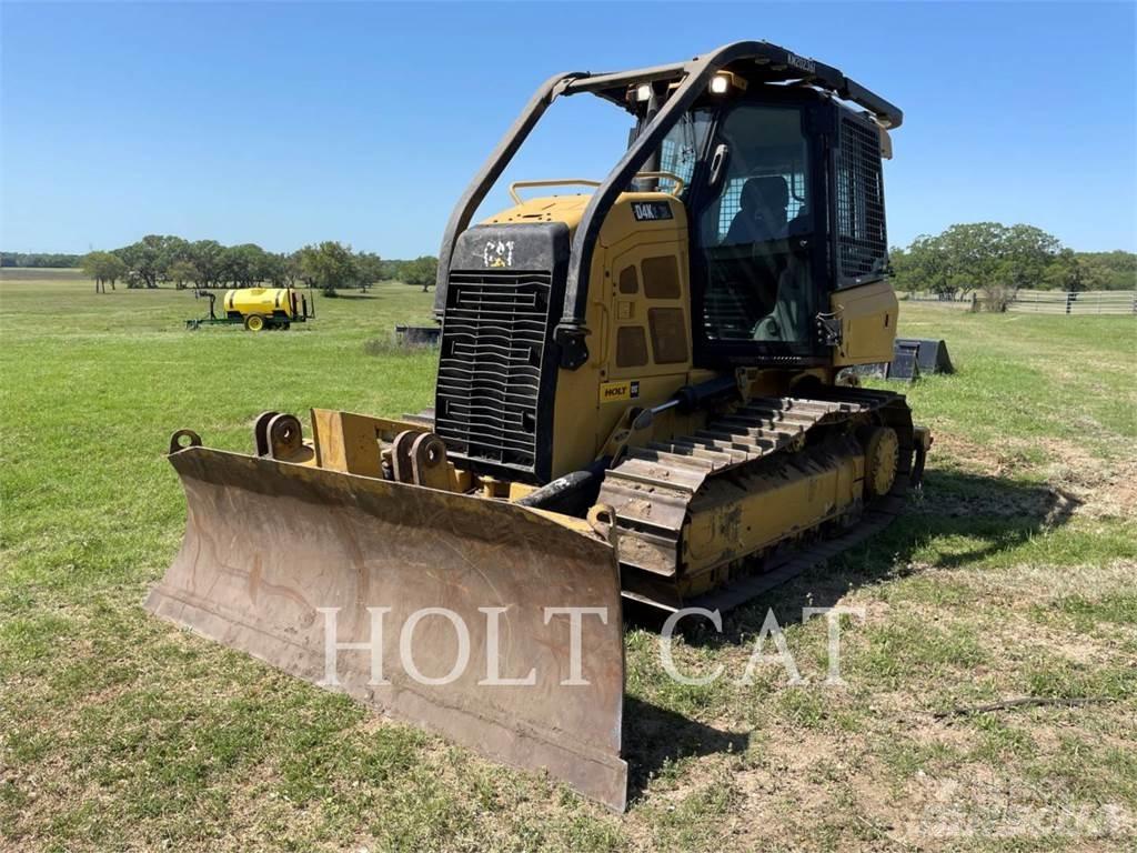 CAT D4K2XL Buldožeri gusjeničari