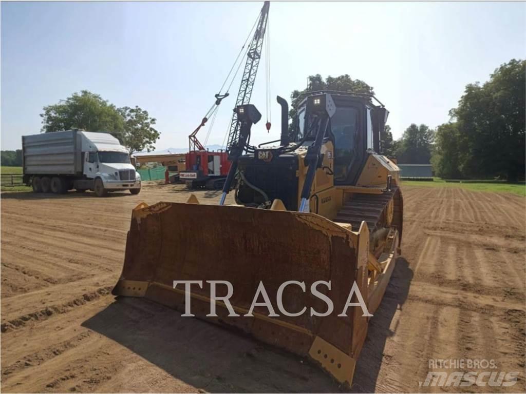 CAT D5 Buldožeri gusjeničari