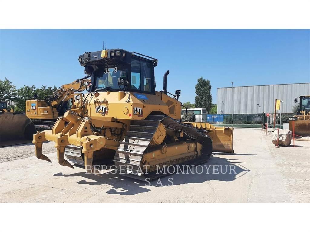 CAT D5 Buldožeri gusjeničari