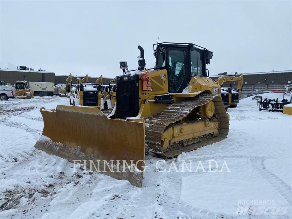 CAT D5-17 Buldožeri gusjeničari