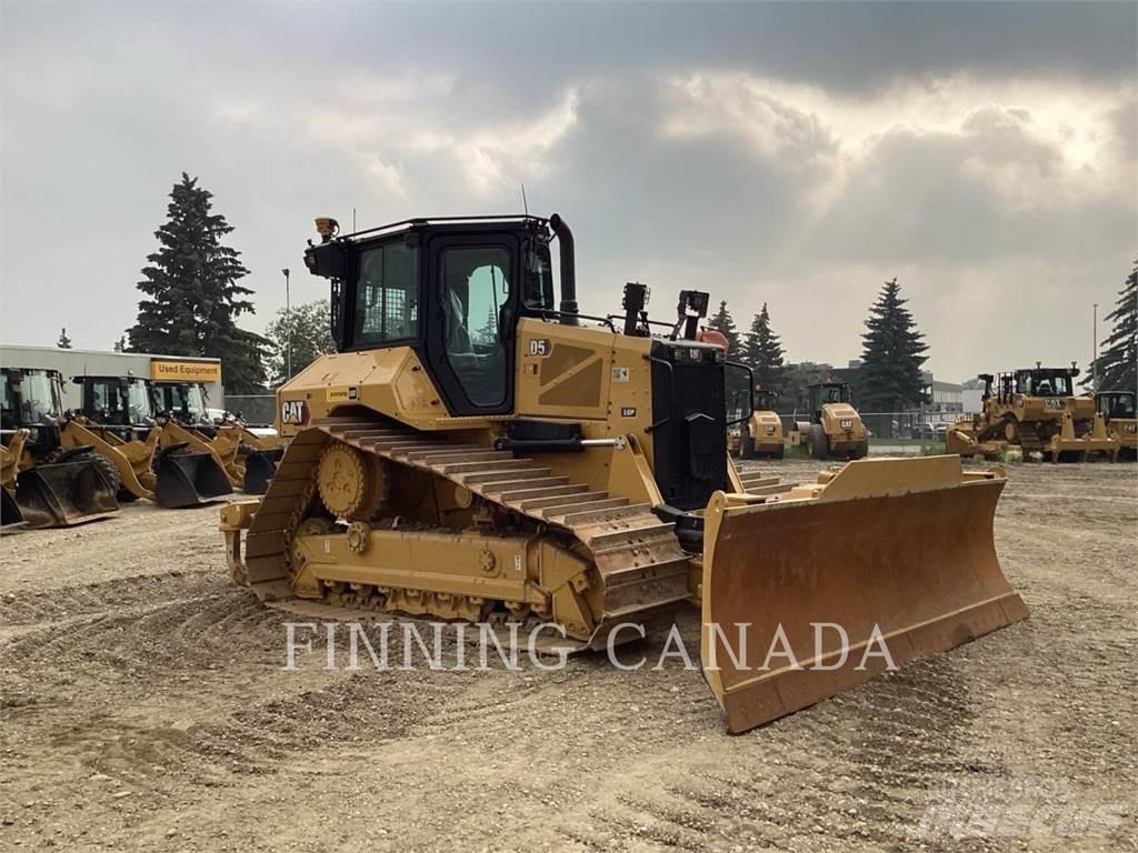 CAT D5-17 Buldožeri gusjeničari