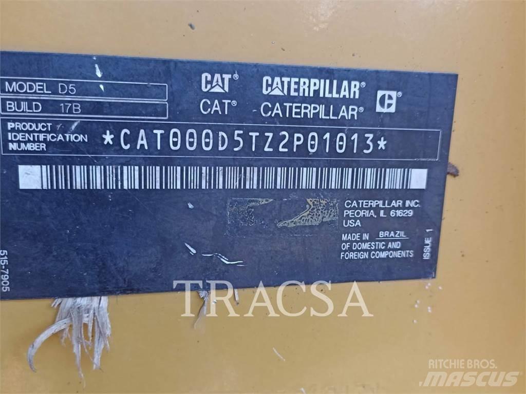 CAT D5-17 Buldožeri gusjeničari